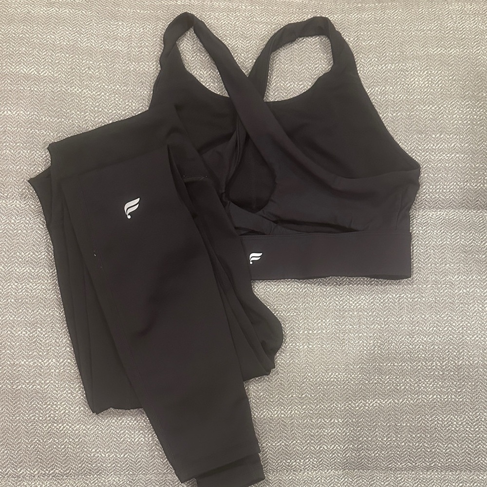 Fabletics Black Sports Bra and Leggings Set